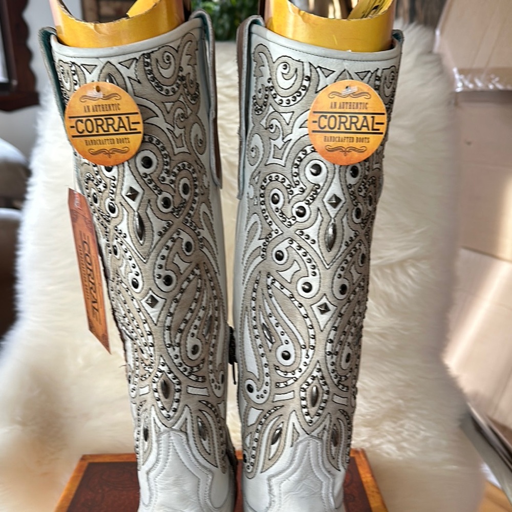 New Corral White Laser Embroidery Studs Heeled Boots cowboy cowgirl tall G1549 - Picture 6 of 10